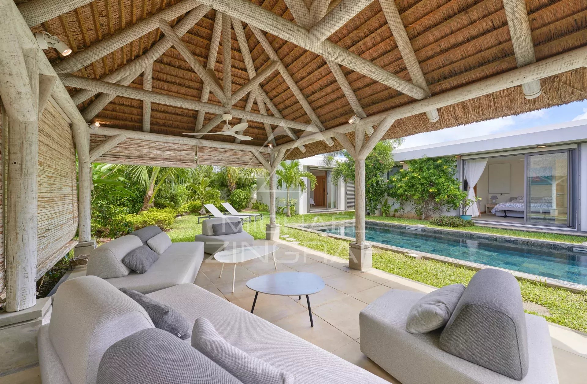 Villa de 4 chambres dans résidence sécurisée à Grand Baie