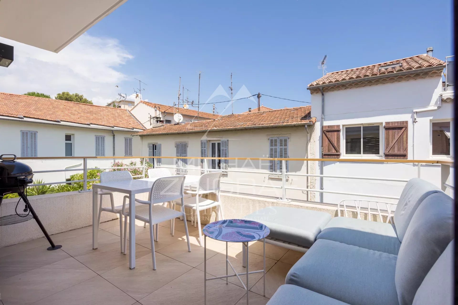 Cannes Palm Beach - 3-Zimmer-Wohnung in einwandfreiem Zustand