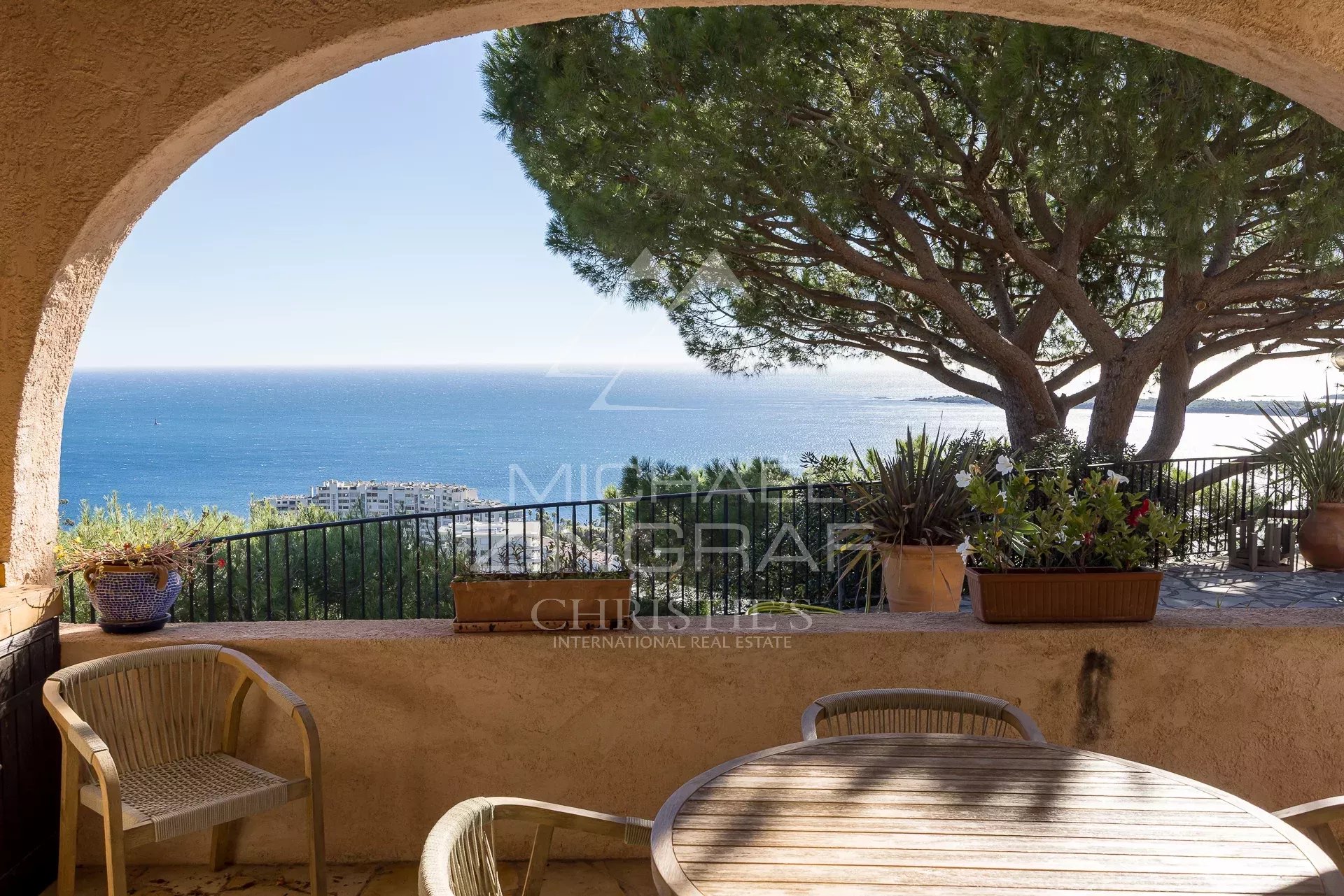 EXCLUSIVITÉ - Cannes Californie - Vue Mer Panoramique à 180°