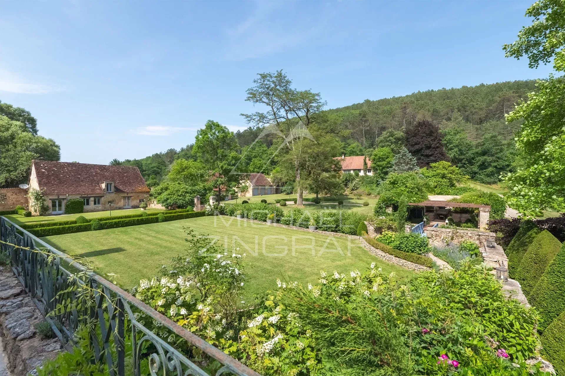 Außergewöhnliches Anwesen im grünen Périgord