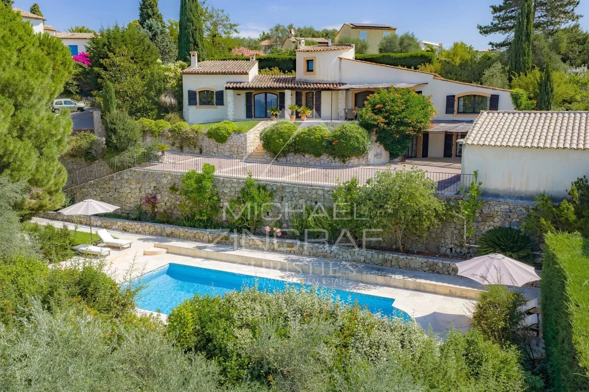 Plascassier – Provençal villa with sea views