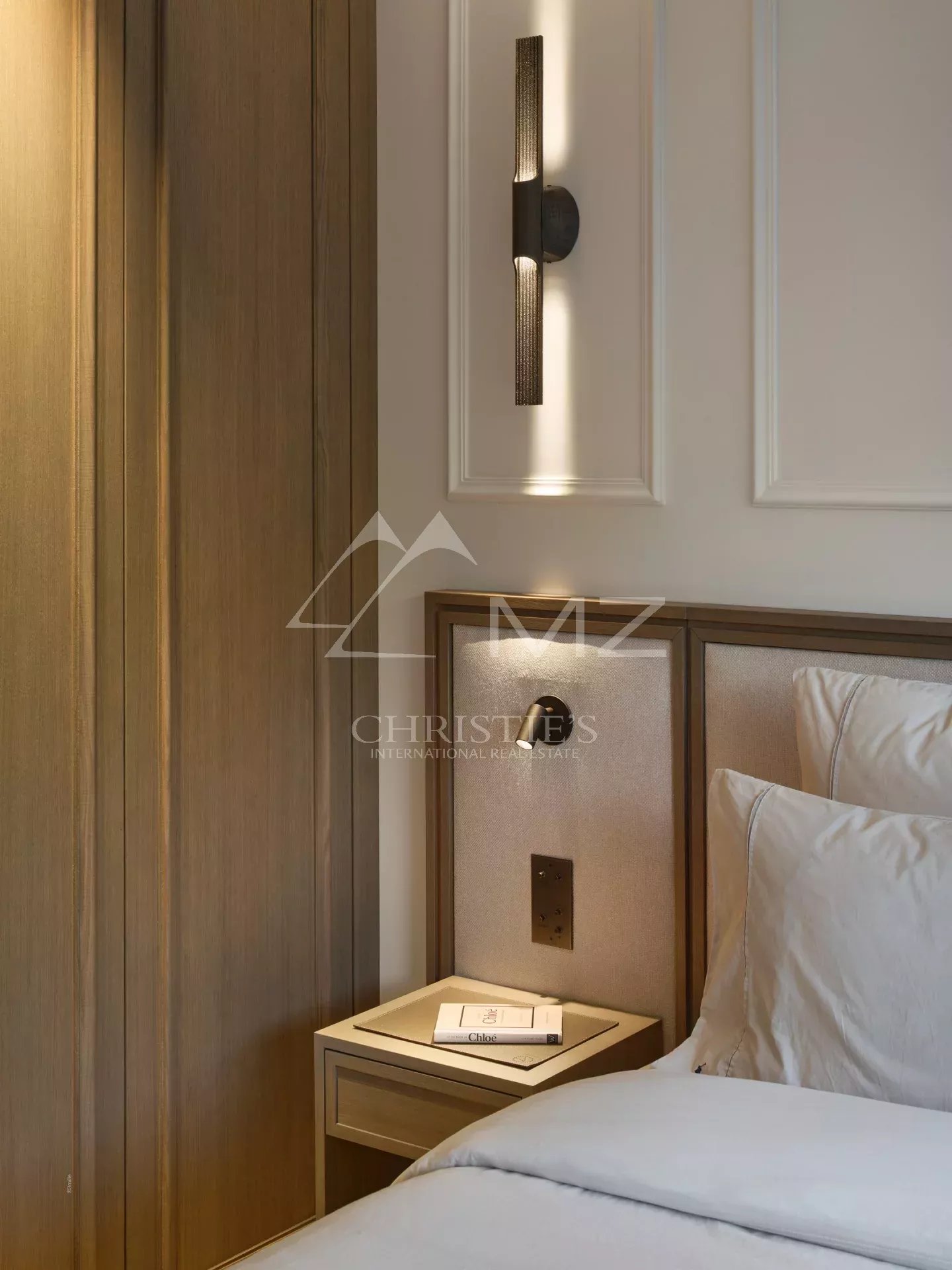 EXCLUSIVITE: Superbe appartement contemporain à la vue mer époustouflante