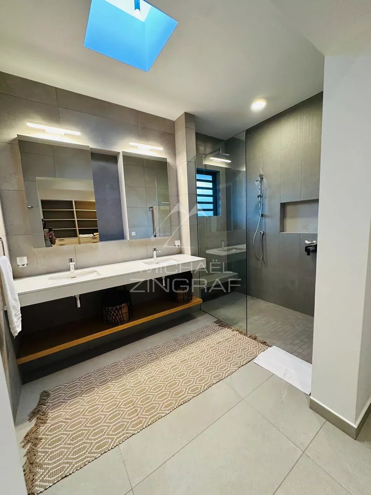 Exceptional Penthouse in Belle Vue