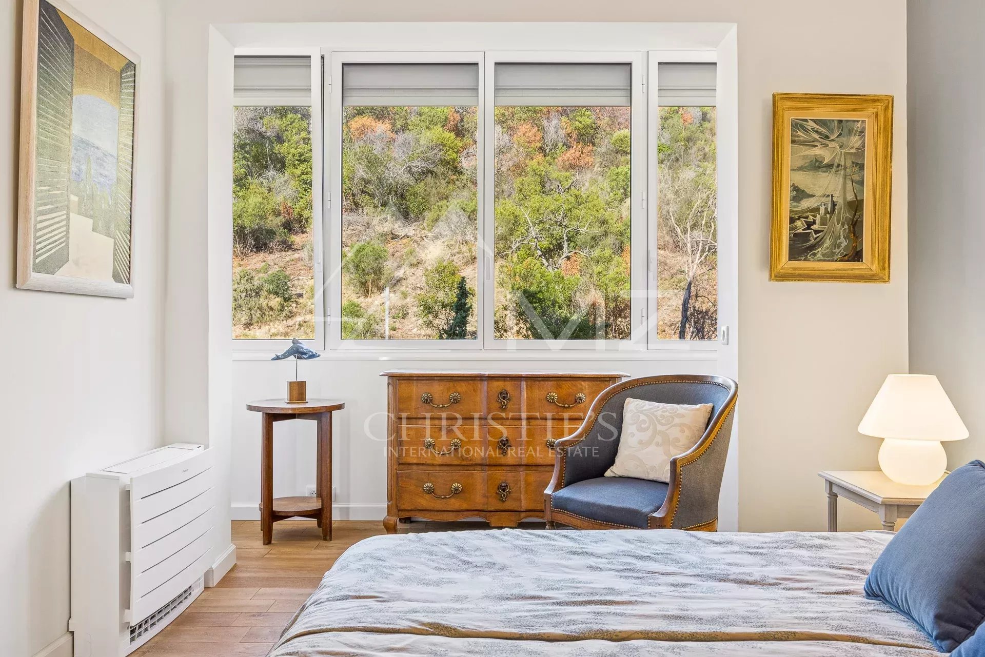 Hervorragende Wohnung in einer prestigeträchtigen Residenz