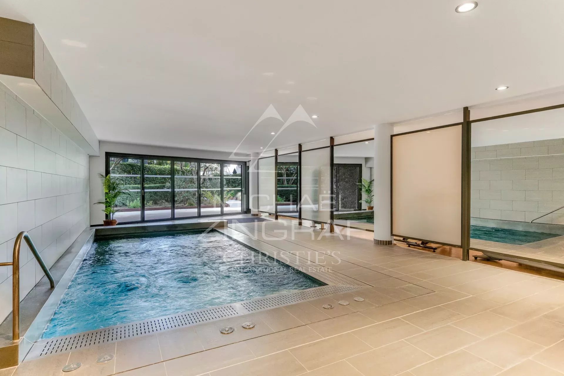 Appartement de Prestige au Cœur de Saint-Tropez