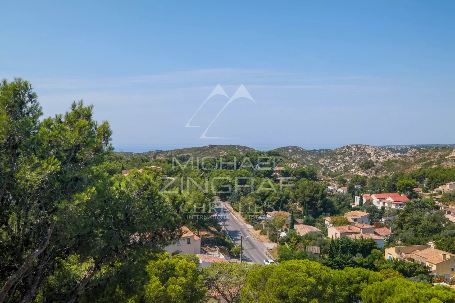 ENSUÈS-LA-REDONNE - MAISON AVEC VUE MER