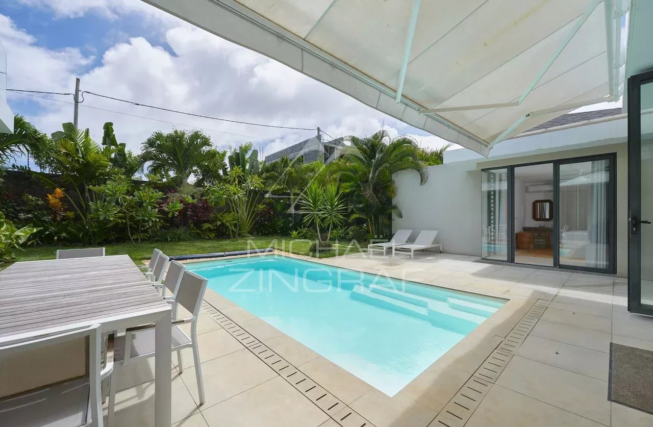 Villa avec piscine dans une résidence sécurisée à Péreybère