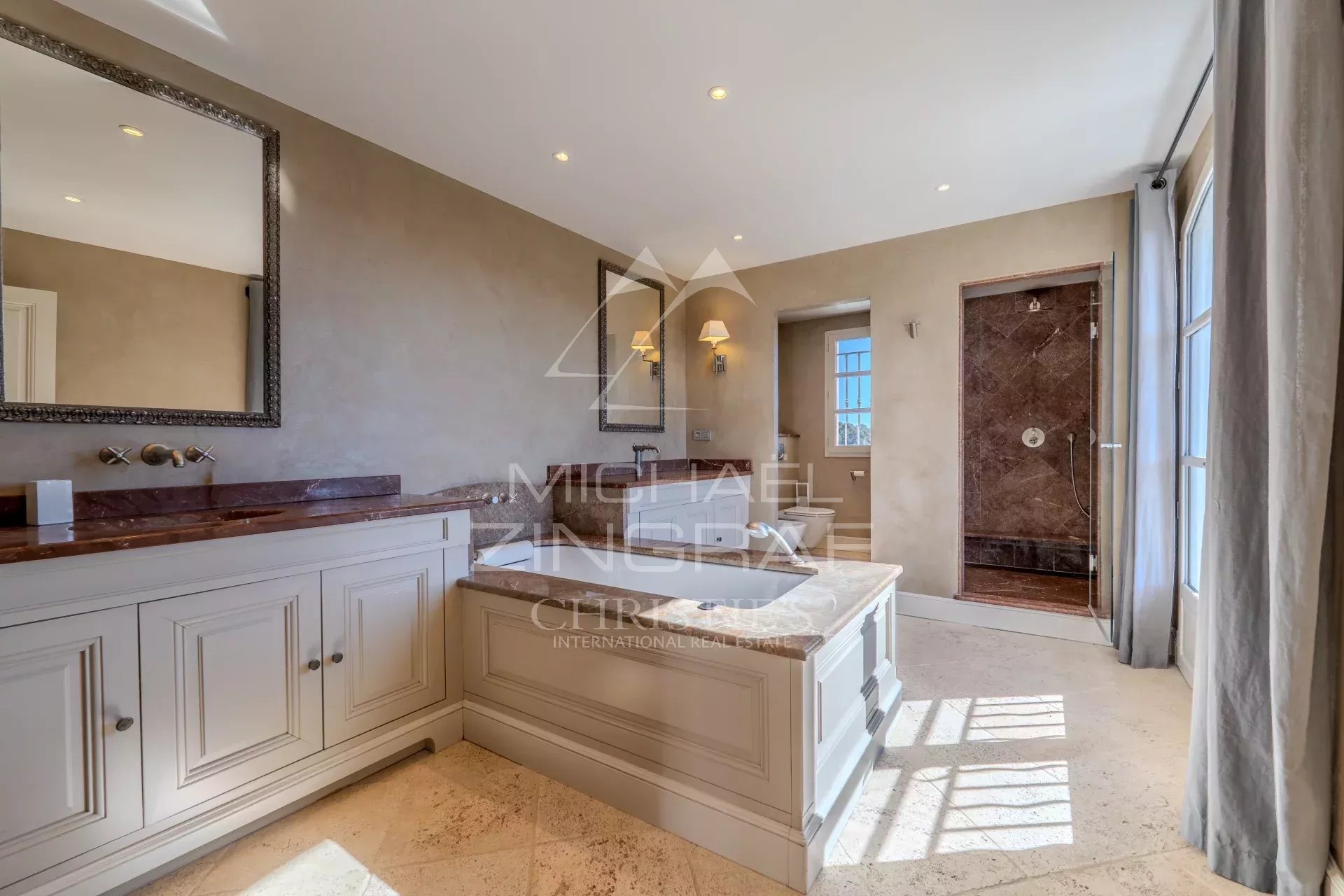 Proche Mougins - Bastide provençale au calme - 5 chambres