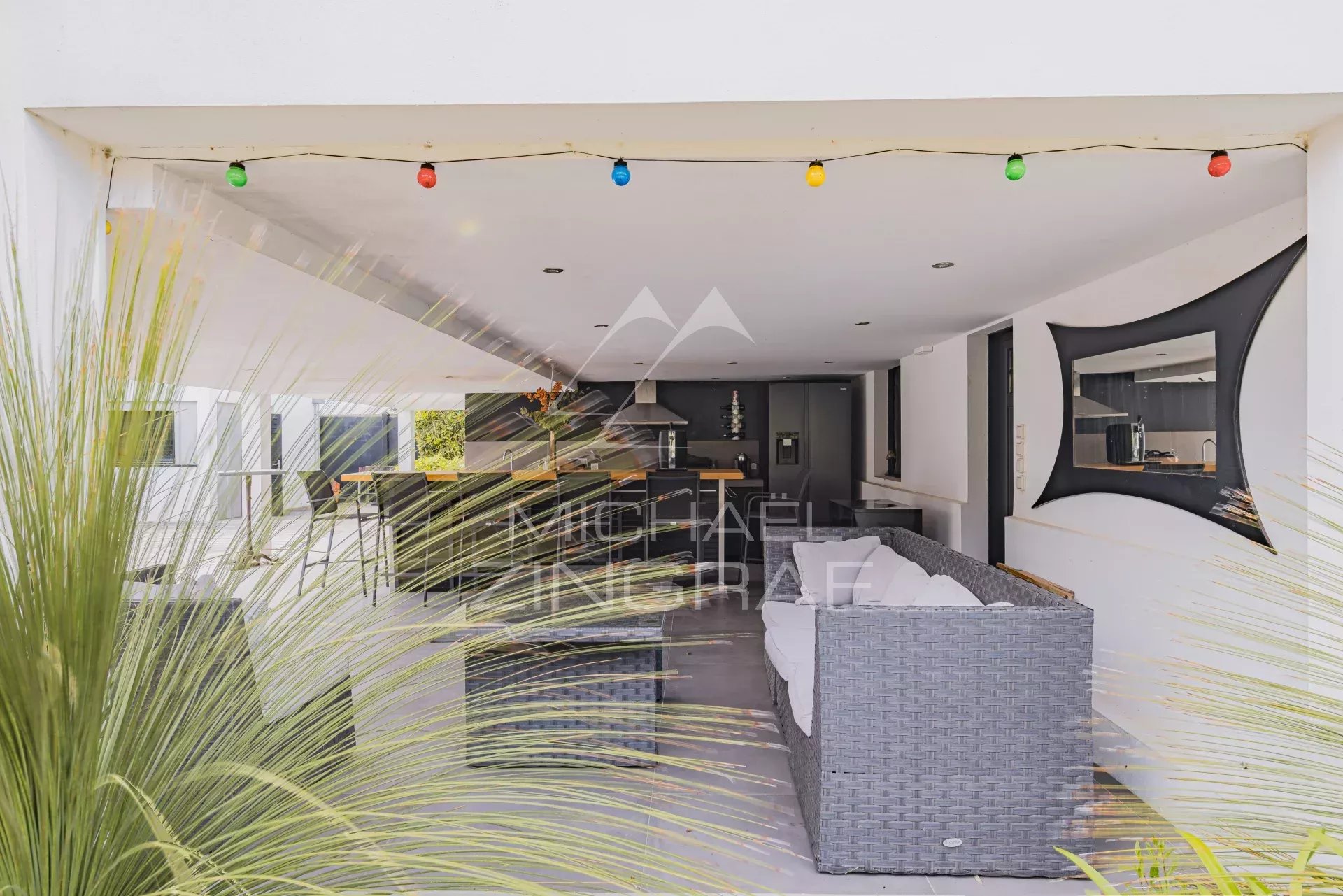 PROCHE PLAGE ARCACHON - VILLA DE 8 PIÈCES AVEC PISCINE