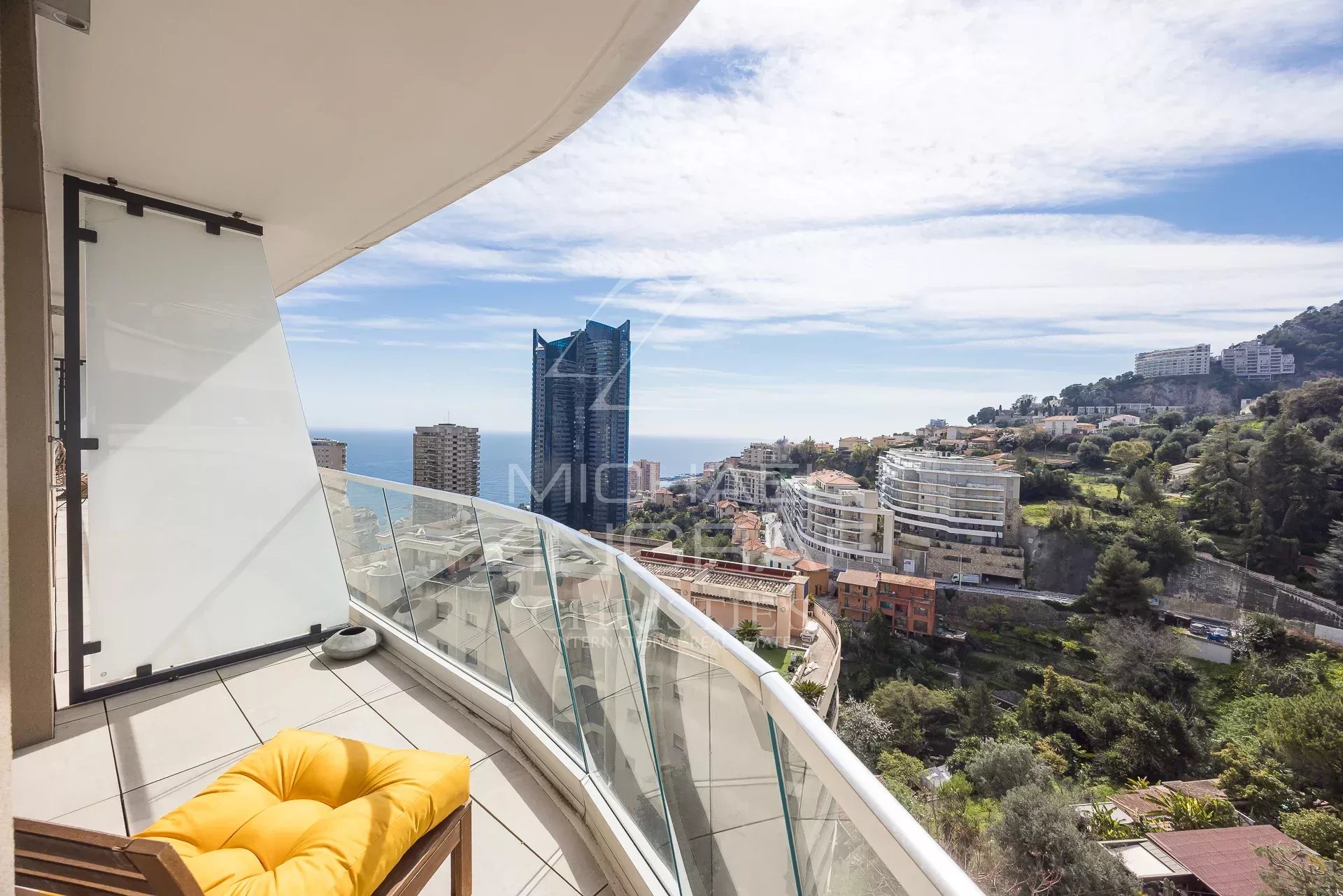 Beausoleil Wohnung mit Meerblick in einem neuen Gebäude