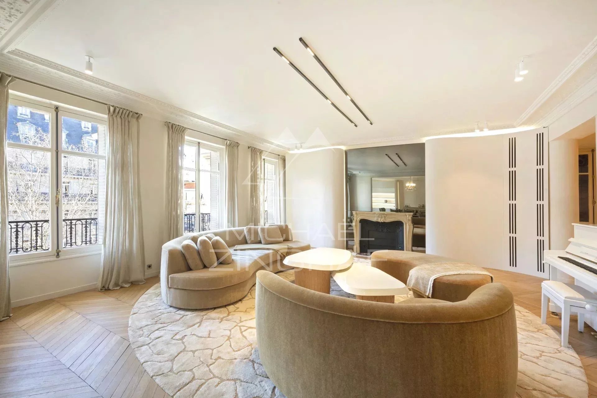 EXCLUSIVITÉ -  AVENUE RAPP - APPARTEMENT DE RÉCEPTION - 3 SUITES