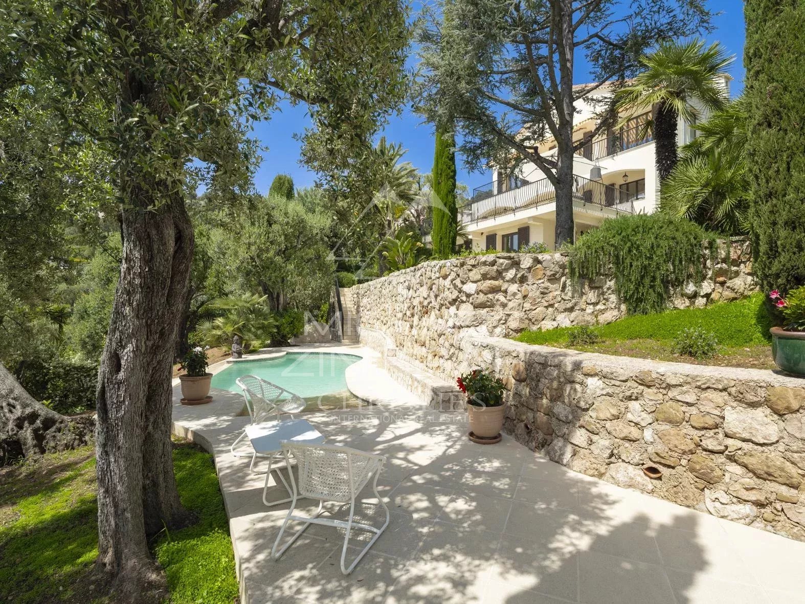 Roquebrune-Cap-Martin - Brand-new villa à côté de Monaco