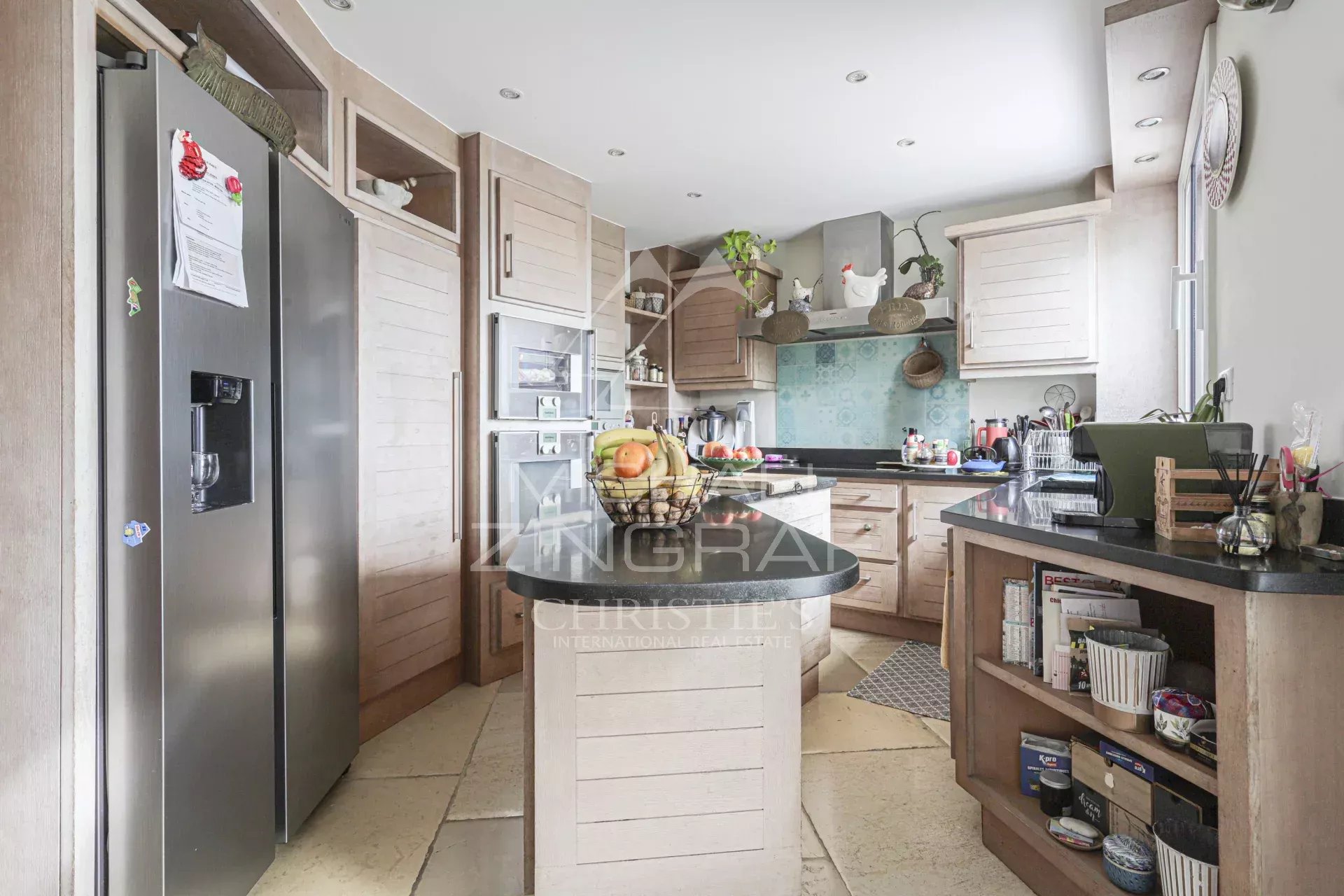 Close to Saint-Paul-de-Vence - Charming modern provencal property