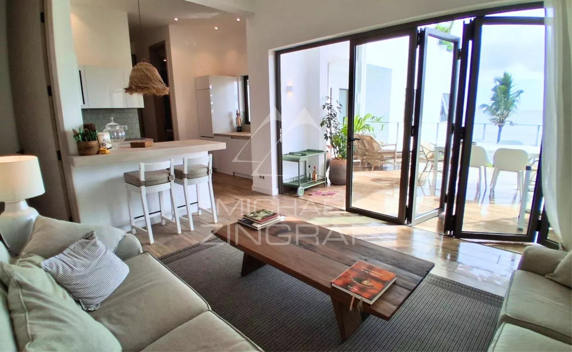 Pointe aux Canonniers – Appartement pieds dans l'eau
