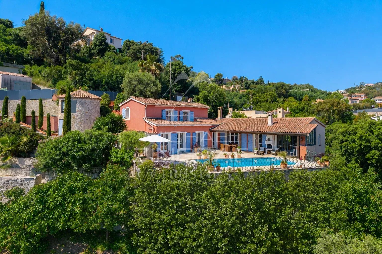 CHARMING SEA-VIEW PROPERTY IN THE LES TERMES AREA