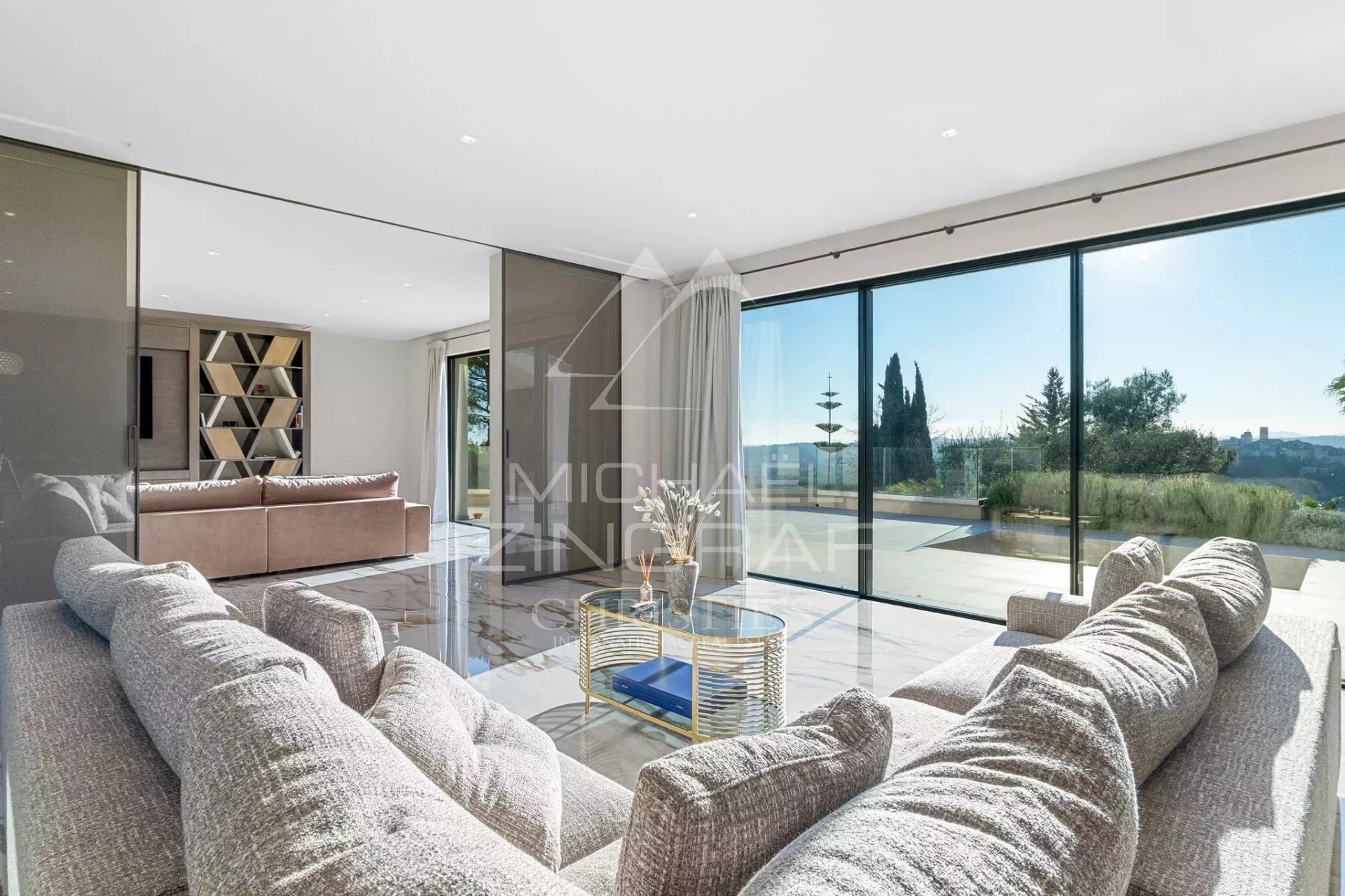 Vence – Architektenvilla mit freiem Blick auf Saint-Paul-de-Vence bis zum Meer