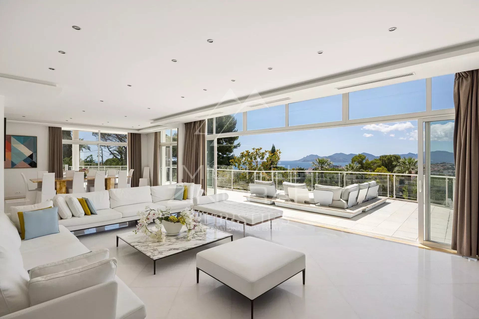 Cannes - Californie - Majestic contemporary villa