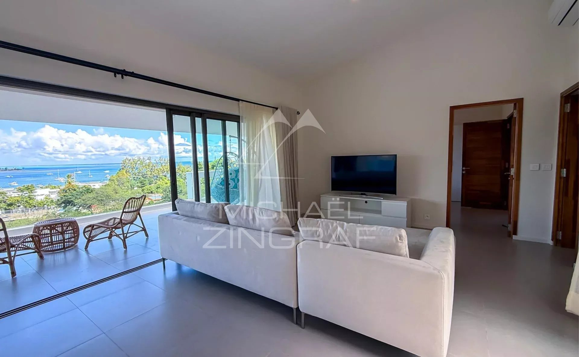Penthouse d'Exception de 3 Chambres avec Jacuzzi et Vue Panoramique sur l'Océan