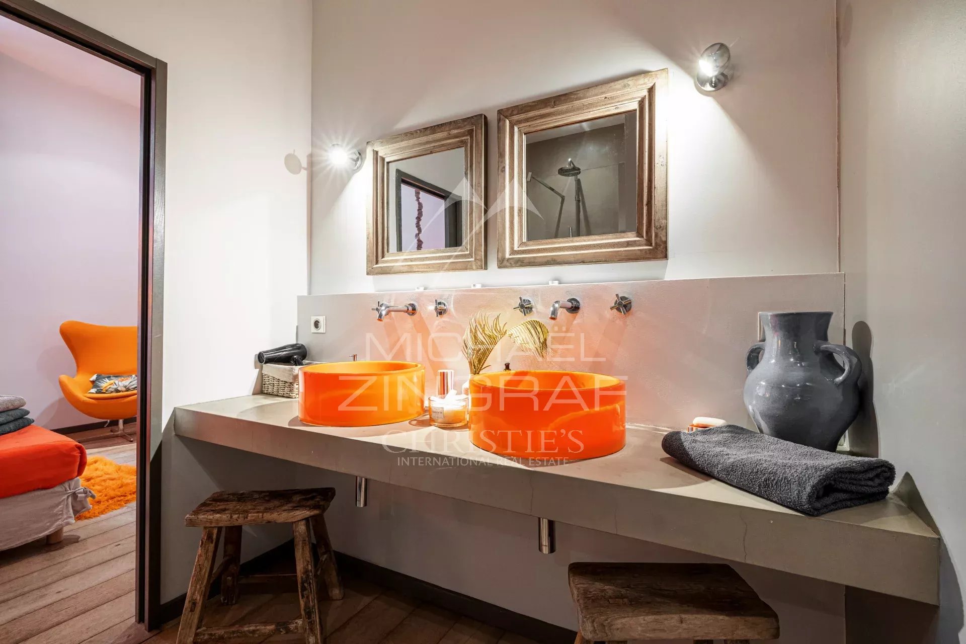 BOURGEOIS APARTMENT - DOWNTOWN CANNES