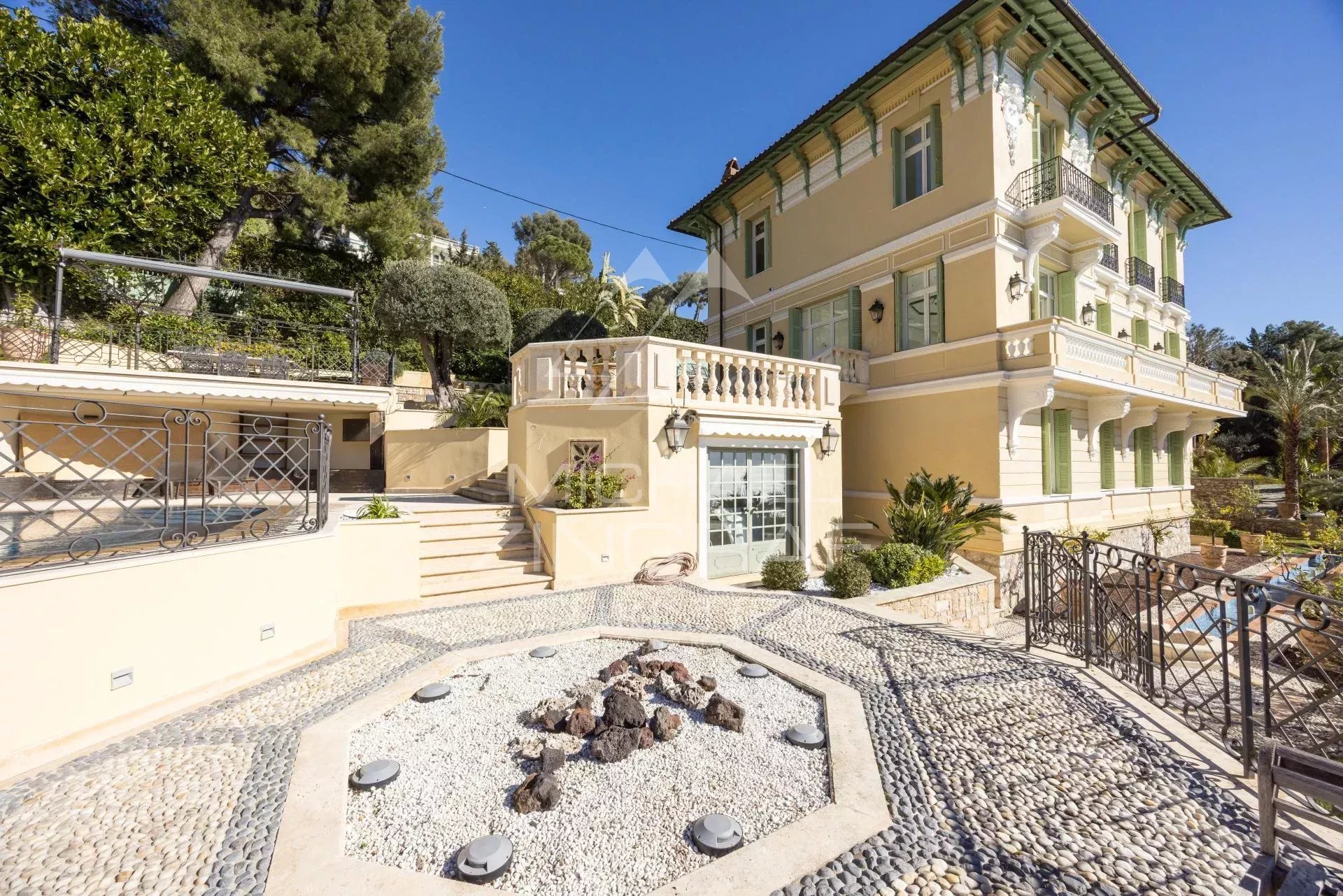 VILLA BELLE EPOQUE - ROQUEBRUNE CAP MARTIN