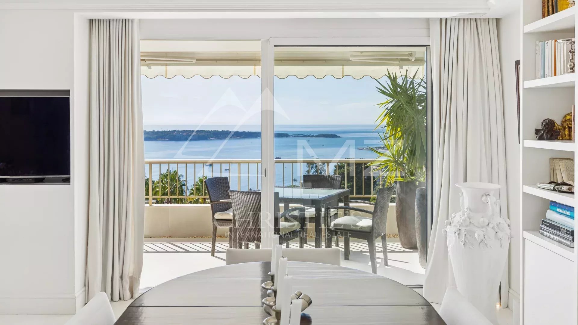 Exceptional apartment in a luxury residence