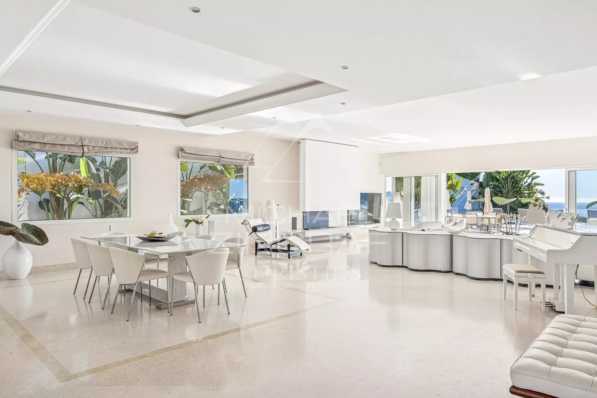 Domaine fermé - Villa contemporaine avec vue mer panoramique