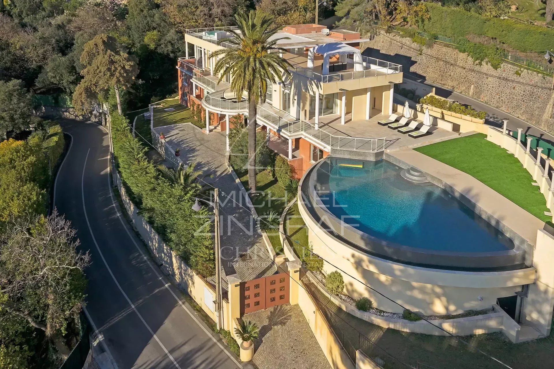 Cannes - Luxurious new built villa