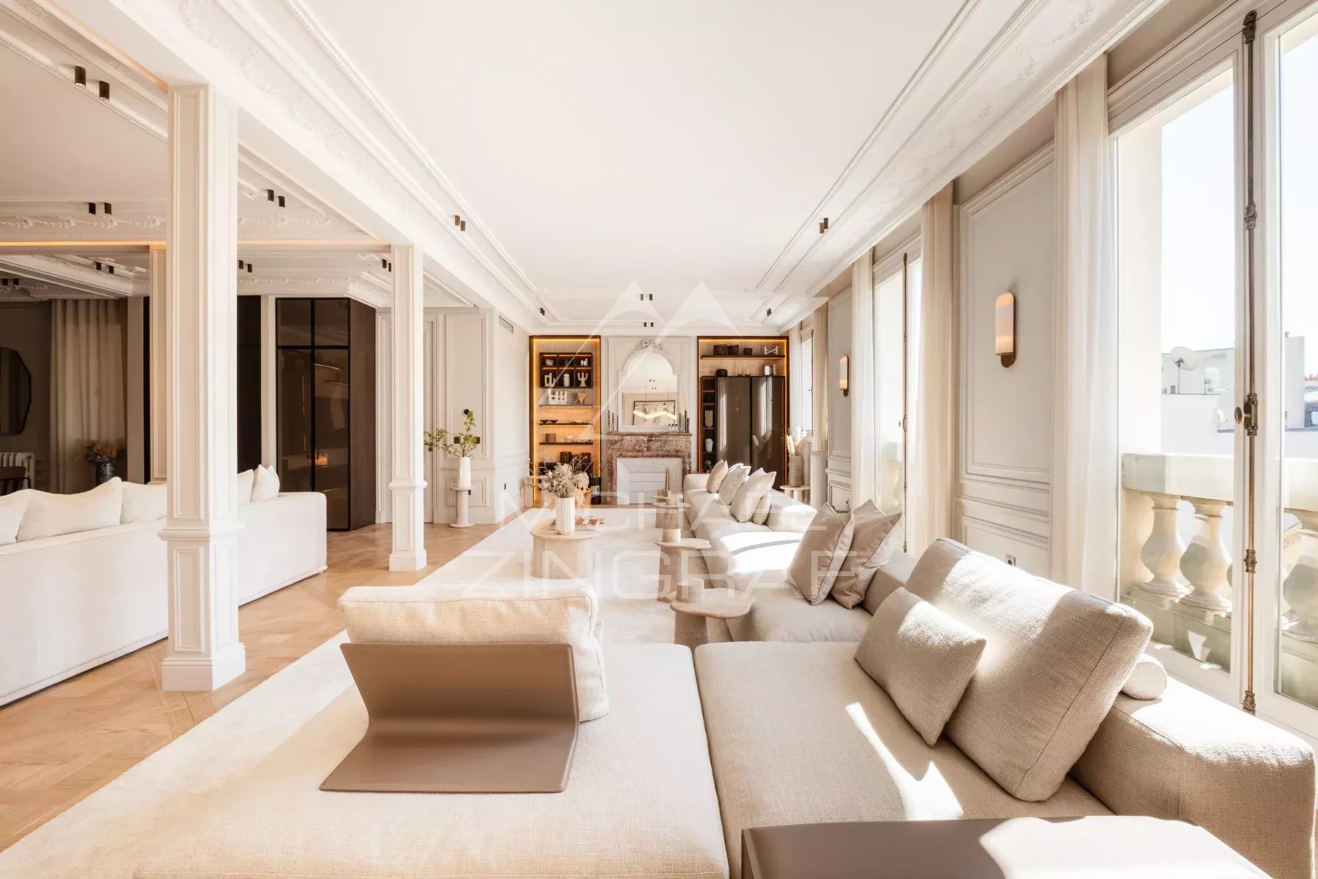 A vendre - Appartement 3 Suites - Paris 8eme - Triangle d'Or - Clim - Refait à neuf