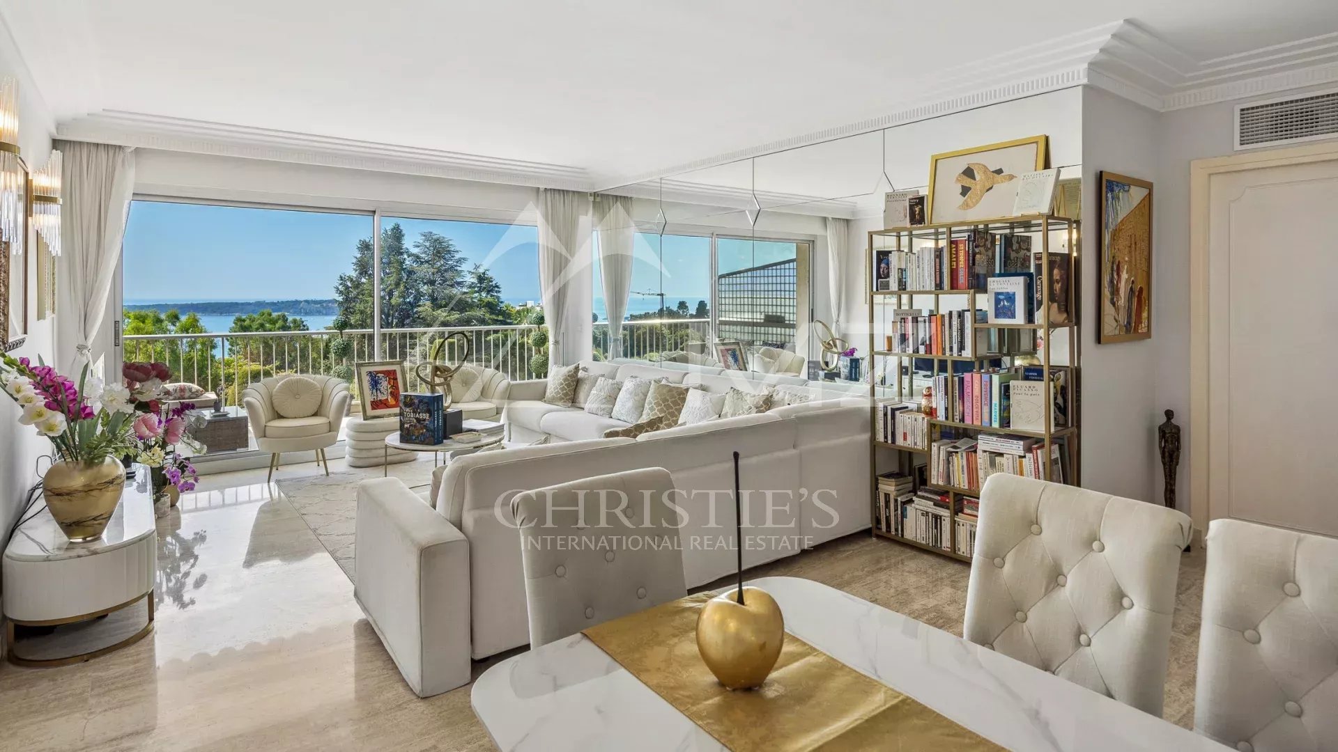 2-Room Apartment with Panoramic Sea View in the Prestigious California District