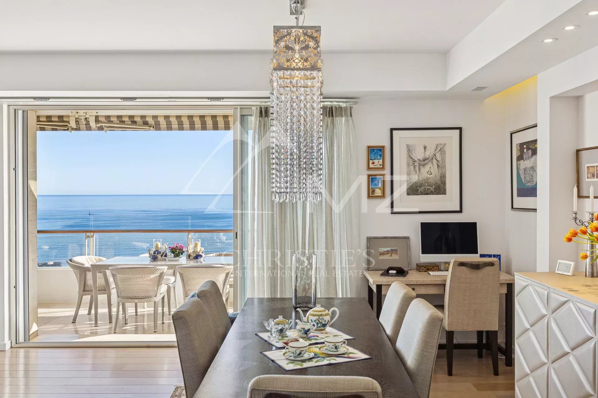 Superbe 4 pièces d'angle dans résidence de standing