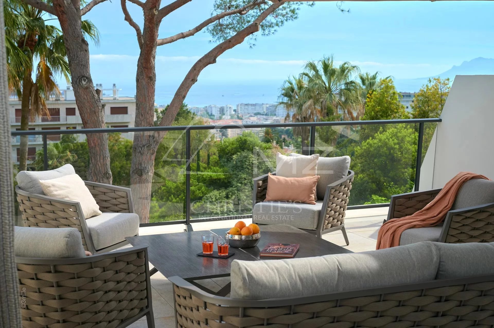 Cannes - Californie - Penthouse d'exception au sein d'une résidence moderne de prestige