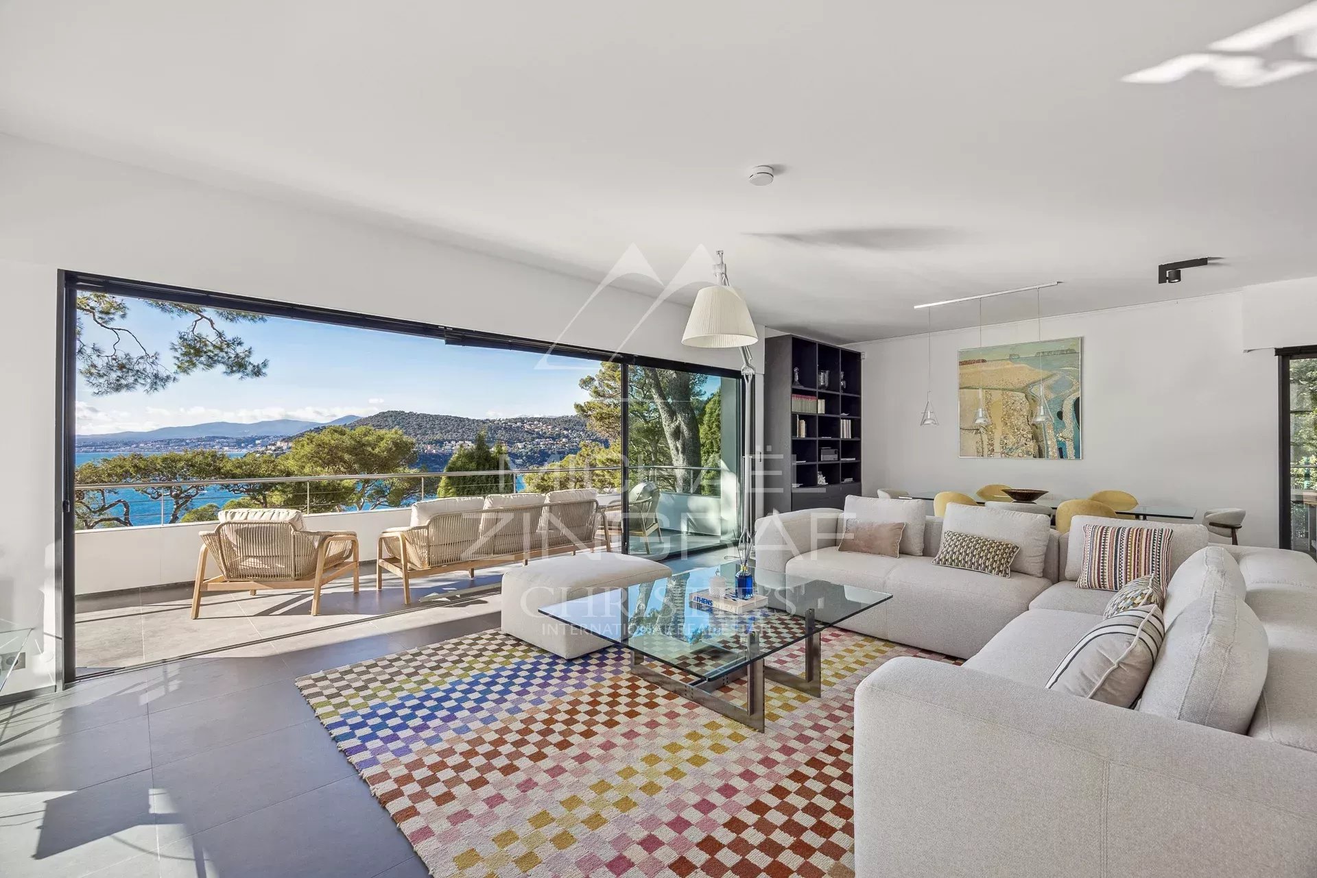 Moderne Villa - Panorama-Meerblick
