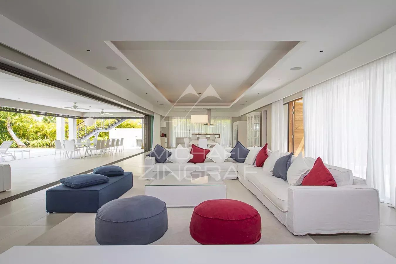 Außergewöhnliche Villa im Herzen des Wohnviertels The Gardens