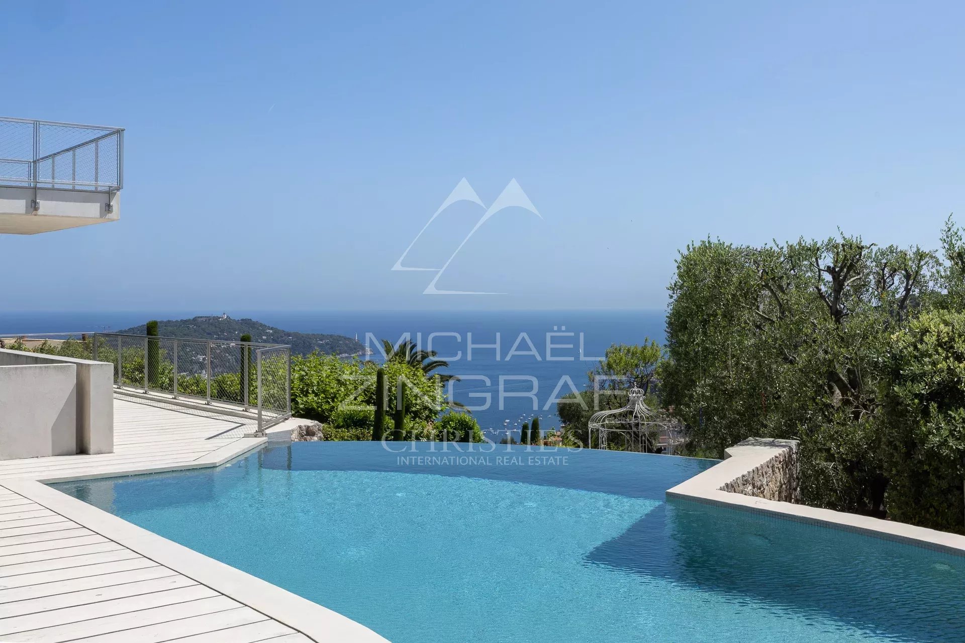 Superbe villa contemporaine avec vue imprenable sur les deux baies