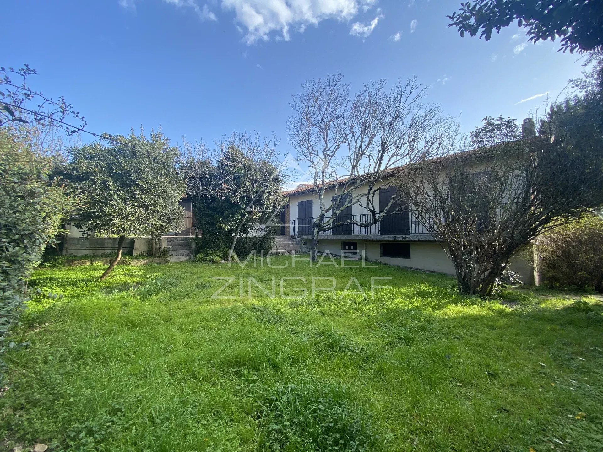 Arcachon - Ville d'Automne - Maison à rénover