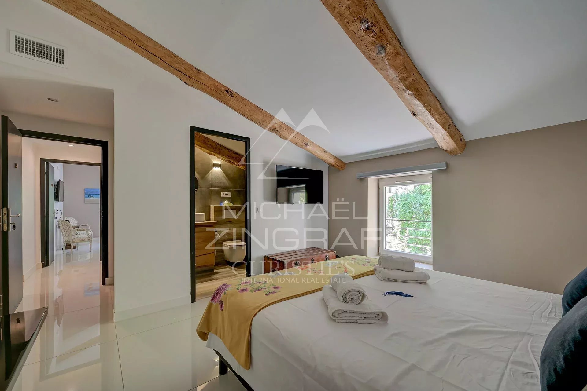 Proche Aix-en-Provence, Élégante propriété avec piscine