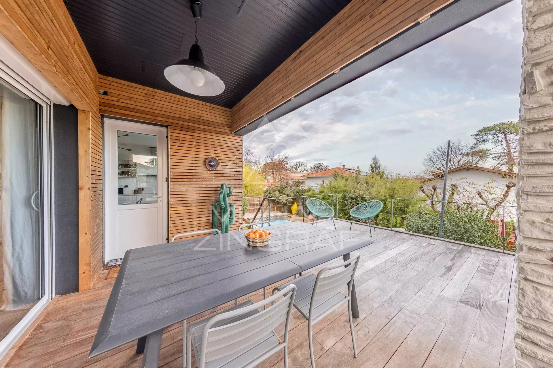 Maison contemporaine avec jardin et piscine au cœur de La Hume