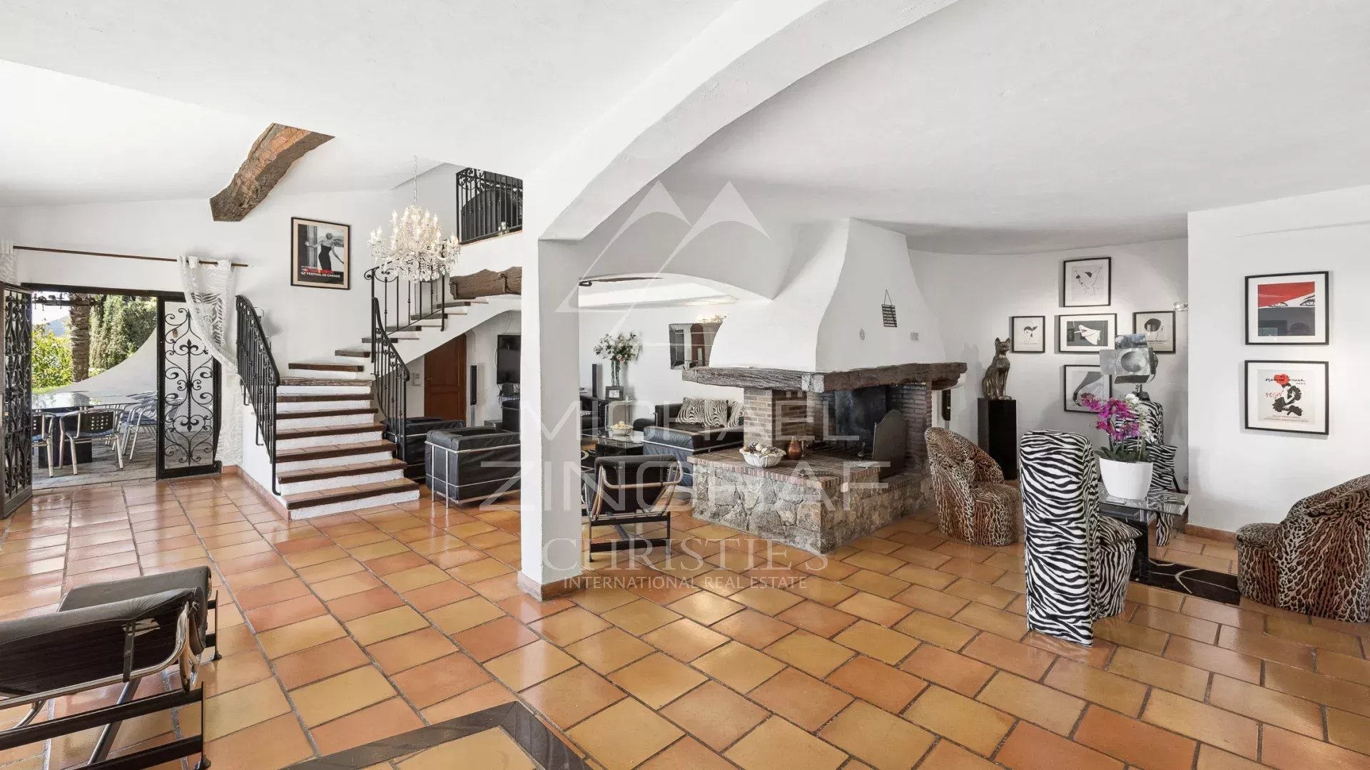Proche Cannes – Mandelieu la Napoule – Propriété vue mer