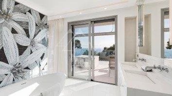 Eze - Superb brand new villa with hotel services