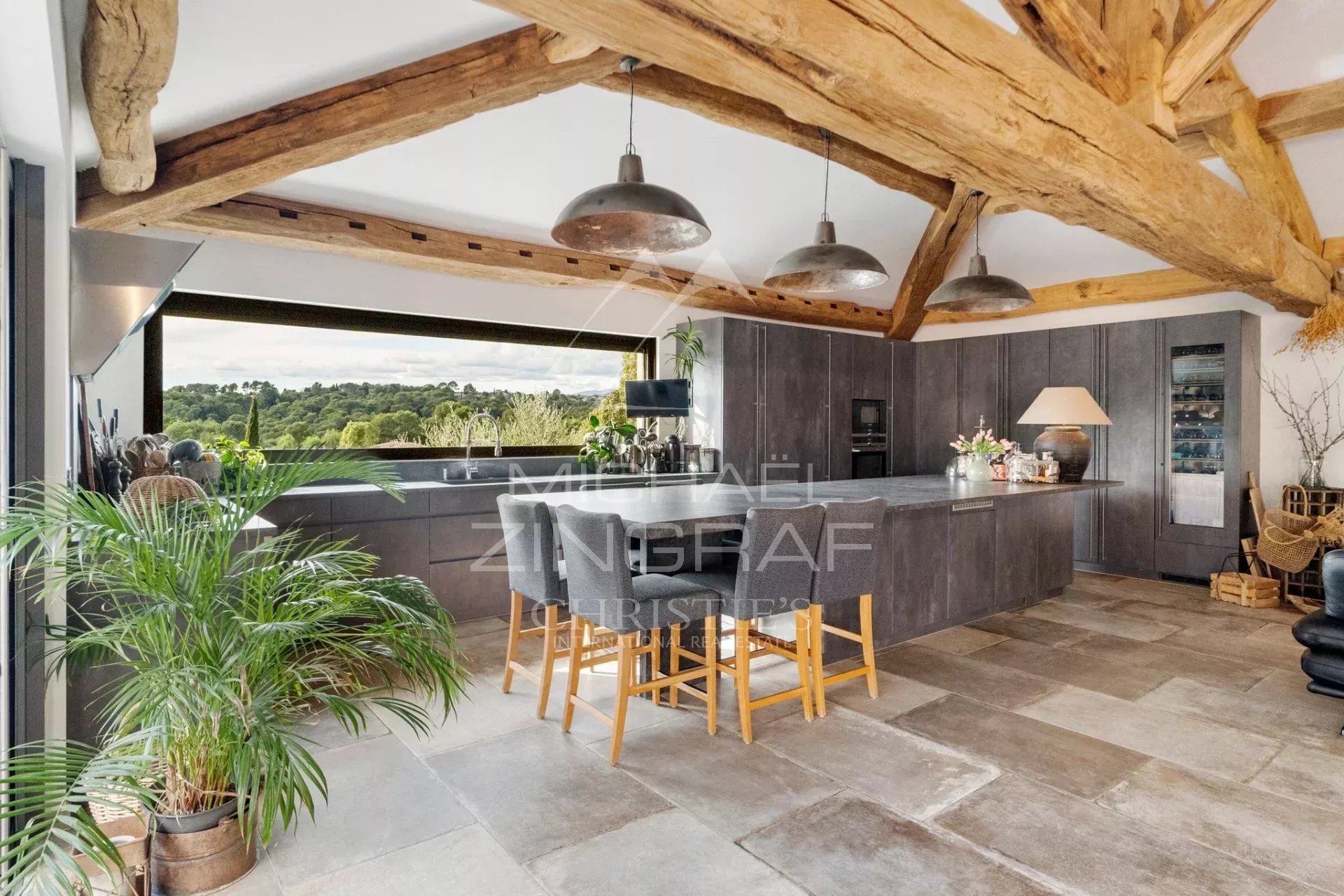 Villa récente à proximité du Royal Golf