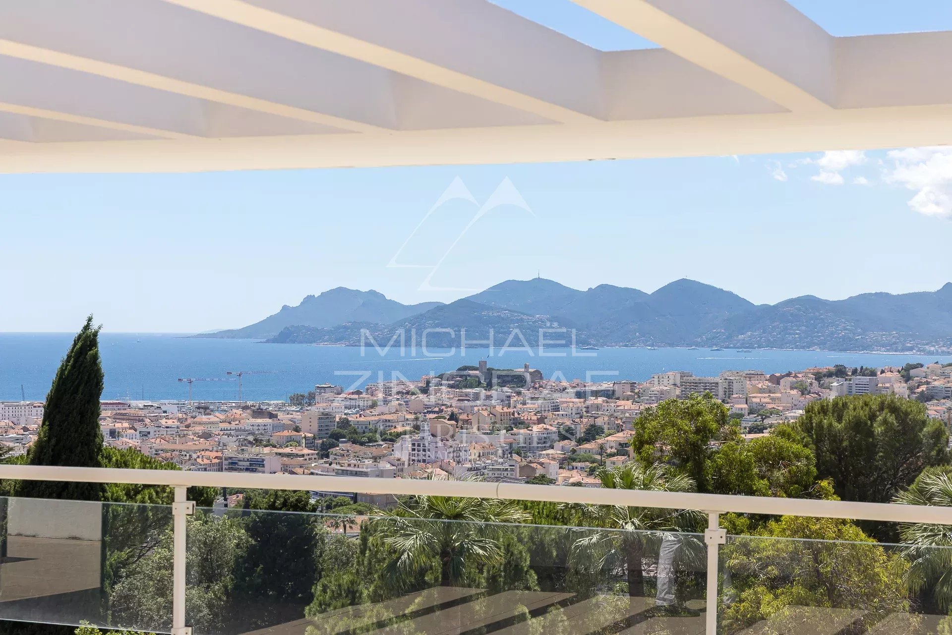 Cannes - Somptueuse villa neuve