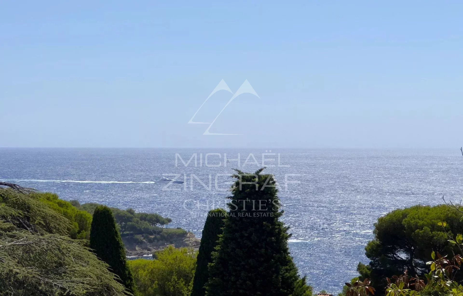 Renoviertes Penthouse mit herrlichem Meerblick