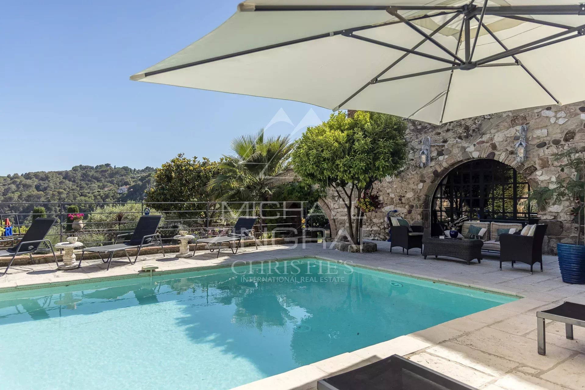 Biot - Old pottery from the 18ᵉ century