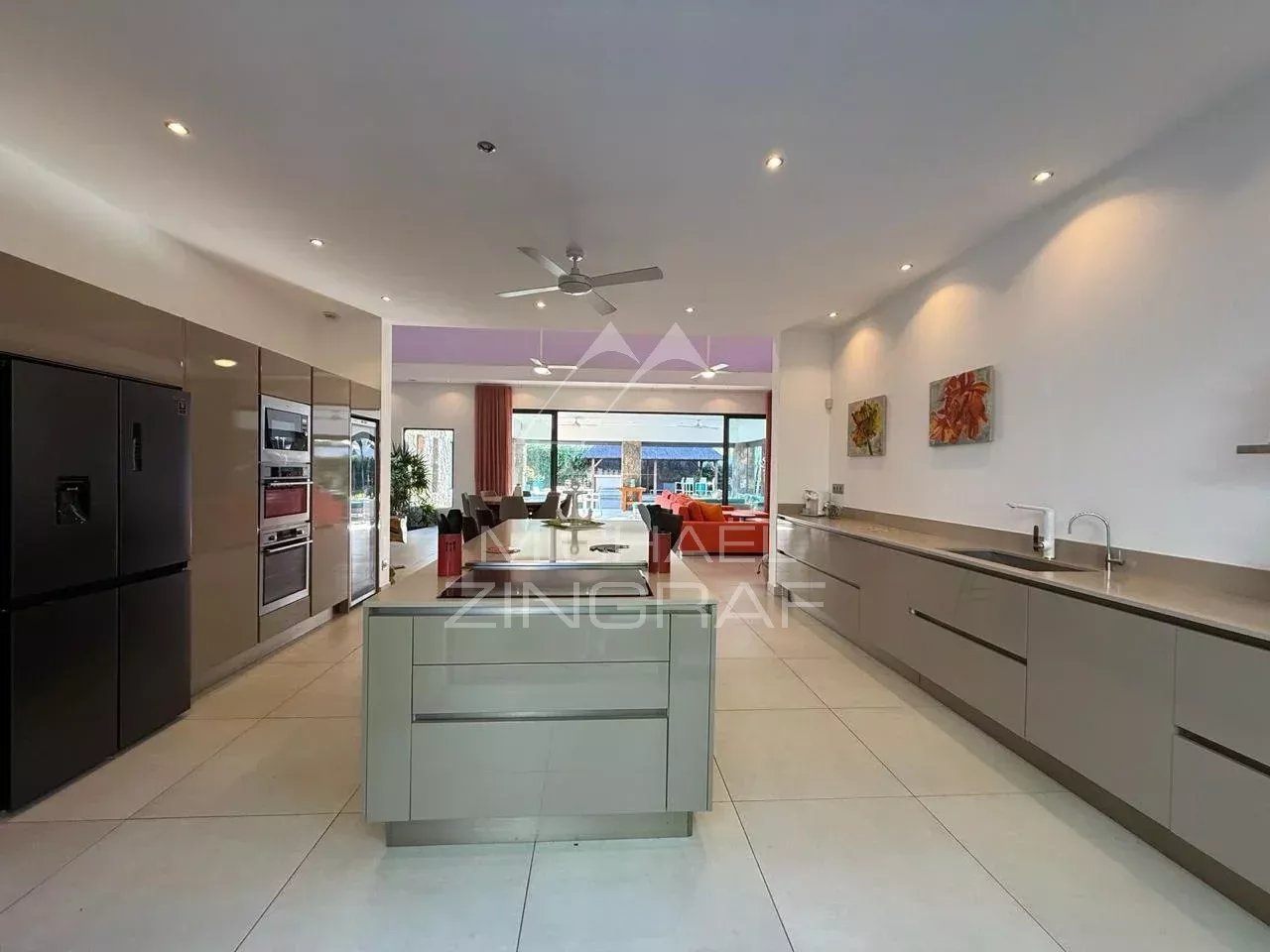 Exklusive Villa in einer Residenz in Pereybere