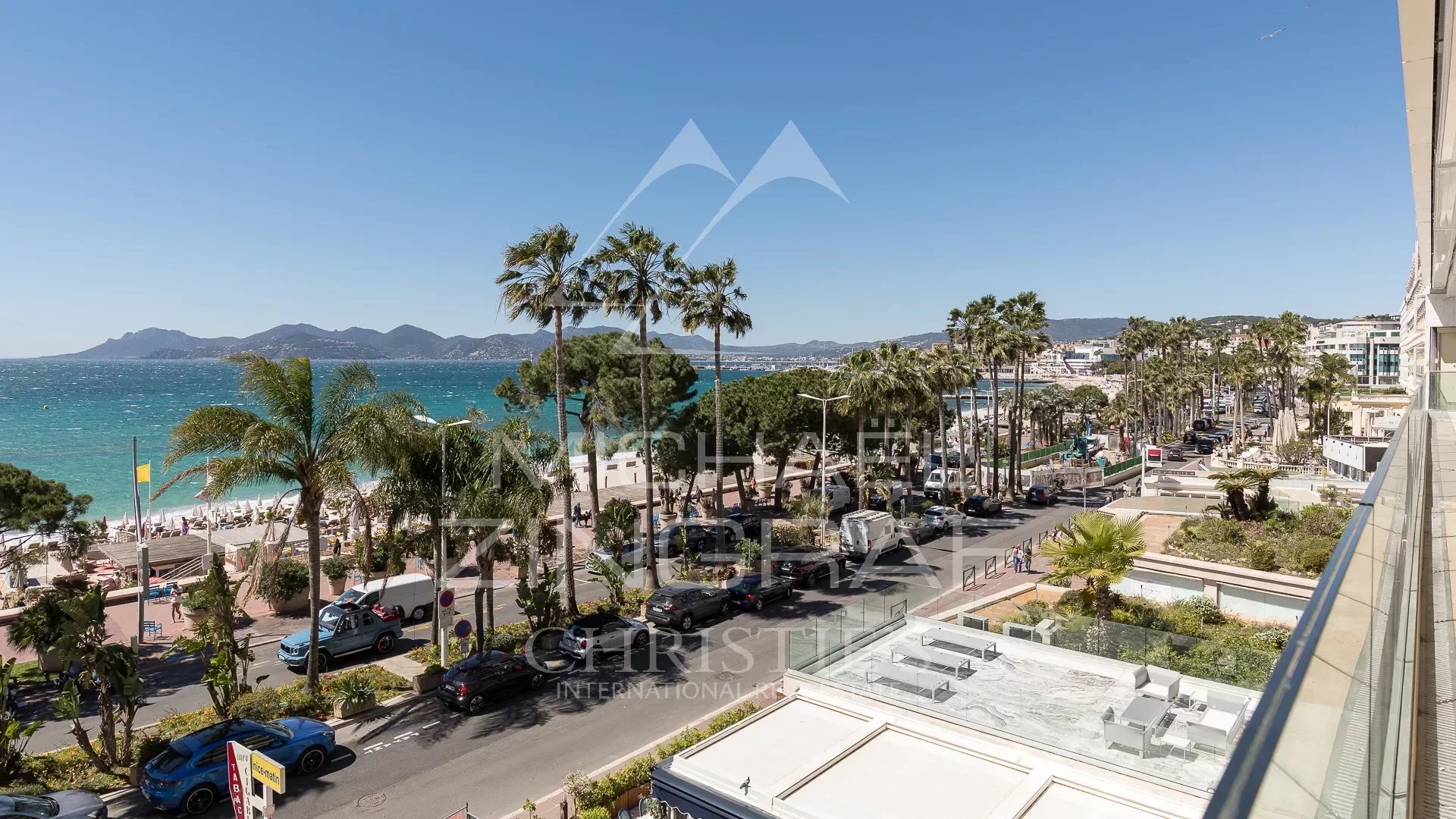 Cannes - Croisette - Vue mer panoramique