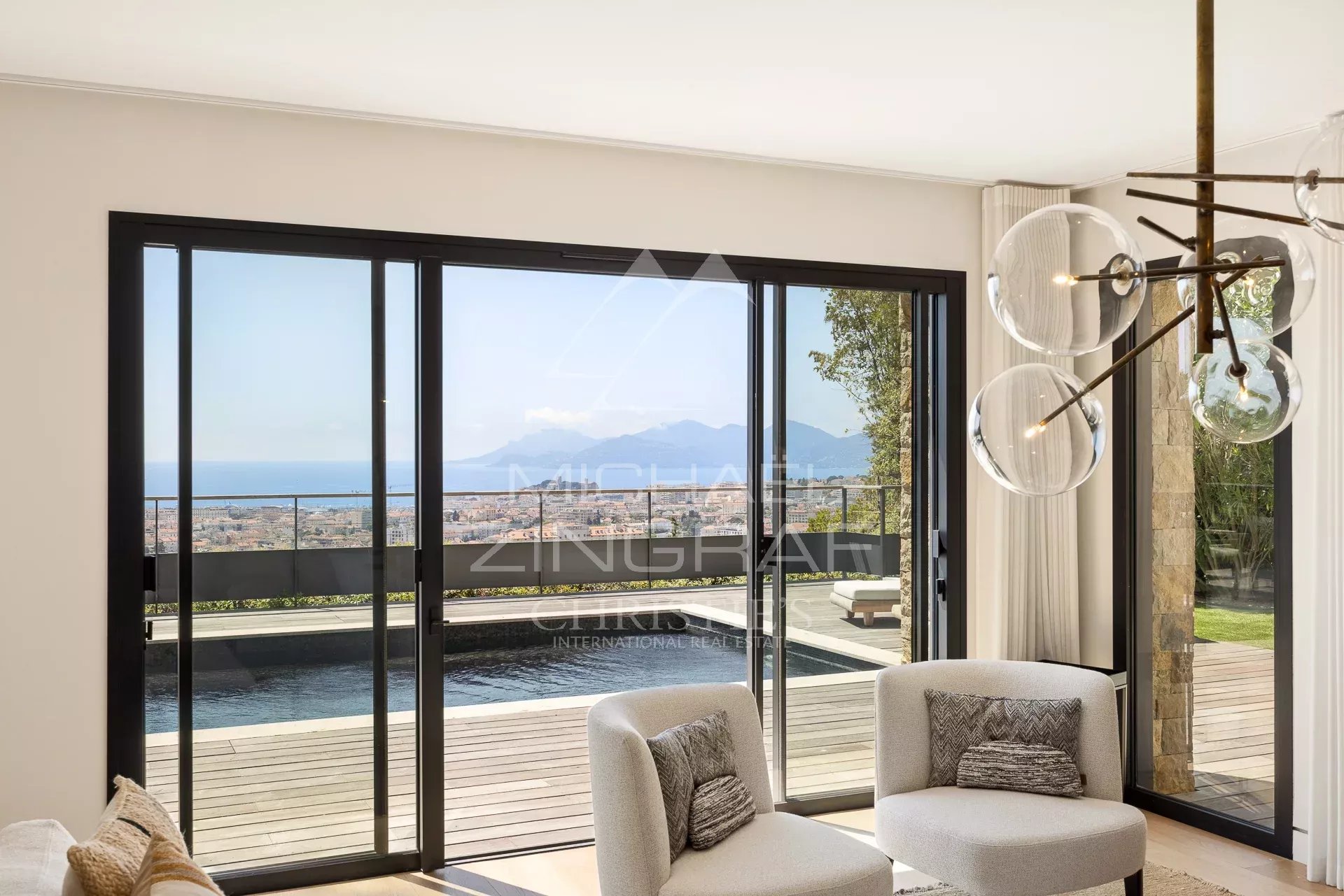 Co-Exklusivität – Cannes Californie – Moderne Villa mit Panoramameerblick