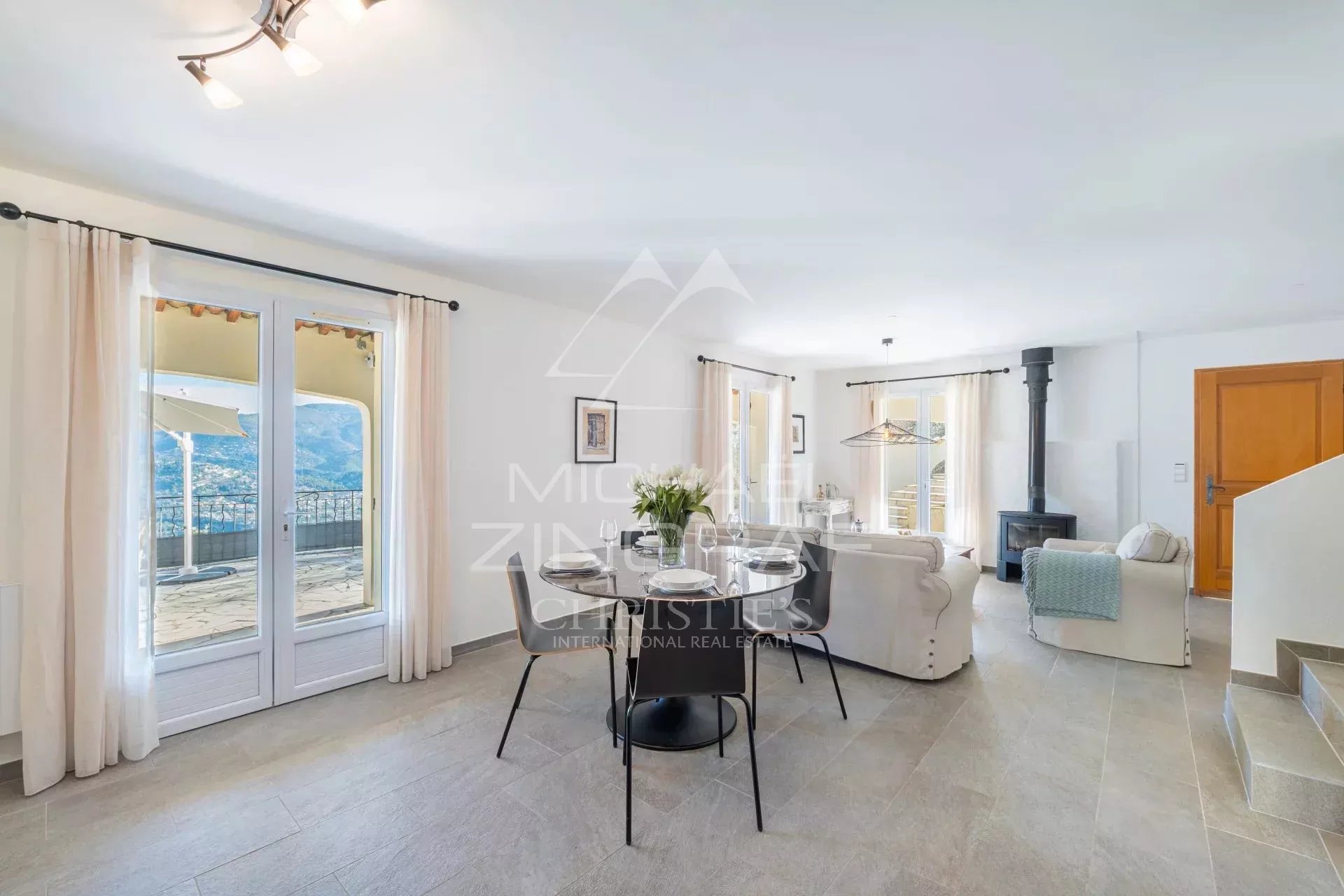 Schönes Hinterland - Charmantes renoviertes provenzalisches Anwesen