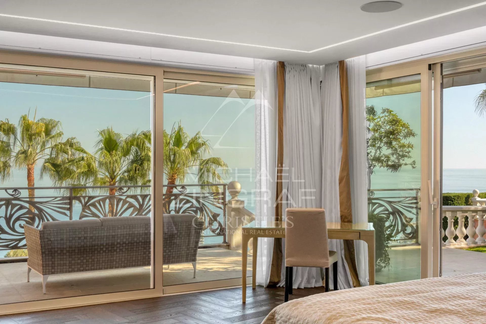 Roquebrune-Cap-Martin - Villa contemporaine d’exception à louer