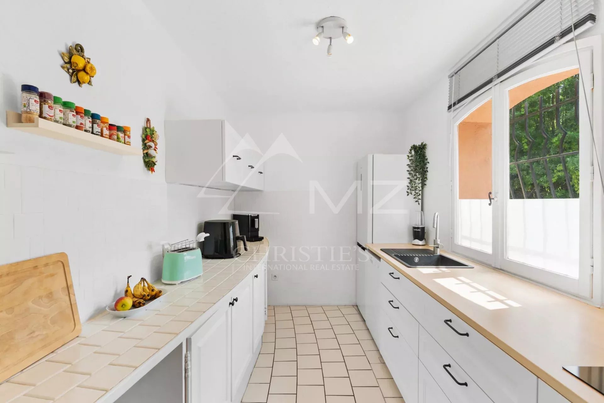 Villa provençale au calme proche village