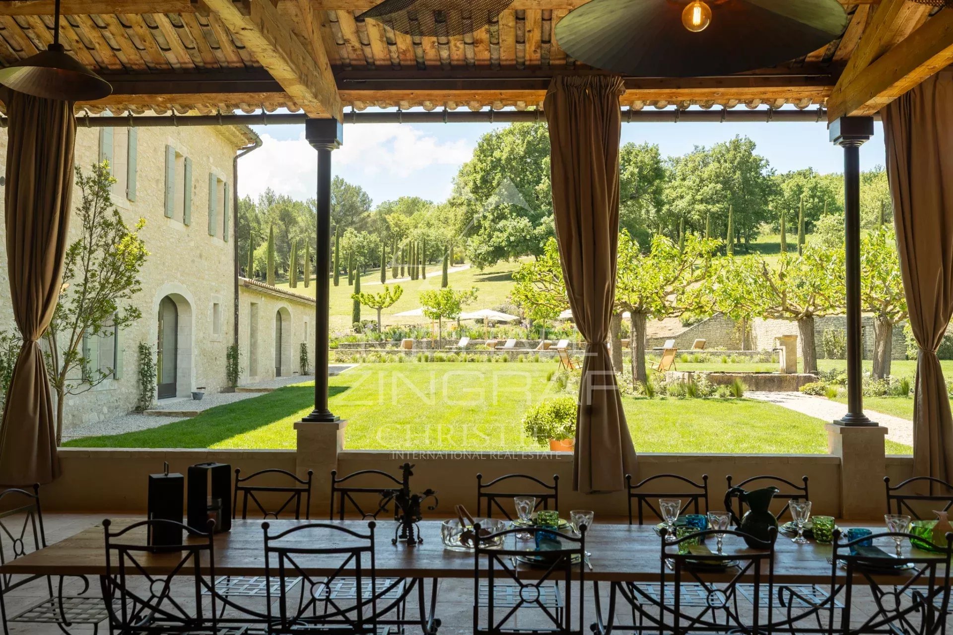 Exceptional property in the heart of the Luberon